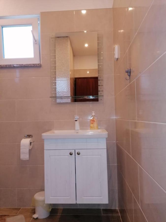 Apartmani Valerija I Joso Bibinje Bagian luar foto