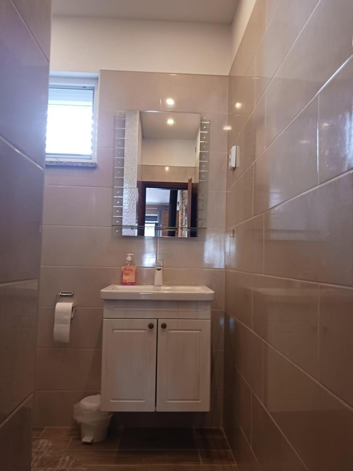 Apartmani Valerija I Joso Bibinje Ruang foto